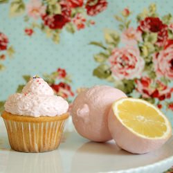 Pink Lemonade Frosted Cupcakes