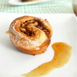 Apple Cinnamon Roll Muffins