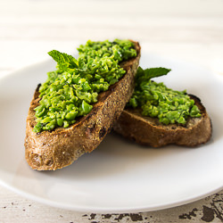 Green Pea Pesto