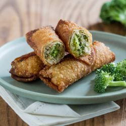 Broccoli & Cheese Chicken Eggrolls