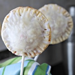 Strawberry Daiquiri Pie Pops