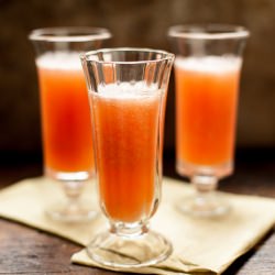 Strawberry Prosecco Rossini