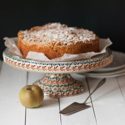 Apple Pie with Hazelnuts