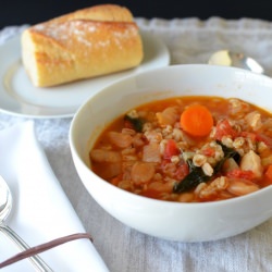 Kale, Bean and Farro Soup