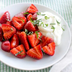 Strawberries with Mascarpone Cream