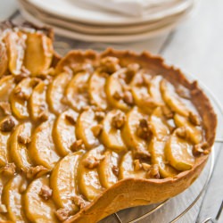 Apple Caramel Tart with Almonds
