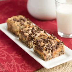 Butterfinger Cheescake Bars