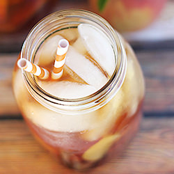 Homemade Peach Iced Tea