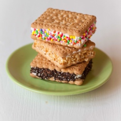 Sandwich Biscuits and Whipped Cream