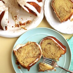 Cinnamon Roll Pound Cake