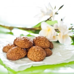 Coconut & Oat Cookies