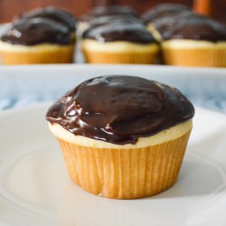 Boston Cream Pie Cupcakes