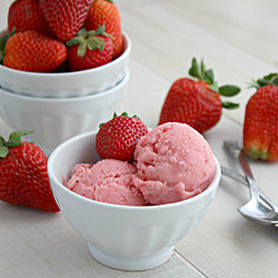 Strawberry Frozen Yogurt