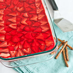 3 Layer Strawberry Pretzel Salad