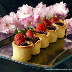 Mini Hazelnut Chocolate Tarts