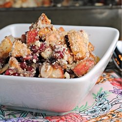 Apple-Pomegranate Breakfast Crumble