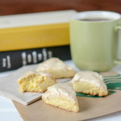 Petite Vanilla Scone Copycat