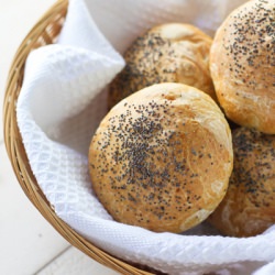 Hard Poppy Seed Rolls