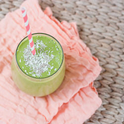 Tropical Green Smoothie