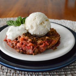 Strawberry Rhubarb Crisp
