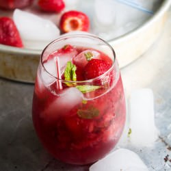 Strawberry Pom Mojito
