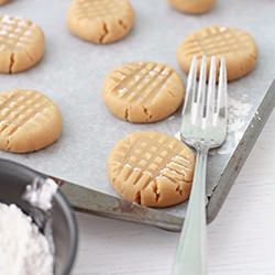 Classic Peanut Butter Cookies