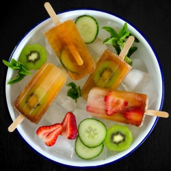 Pimm’s Cup Popsicles – Pimmsicles