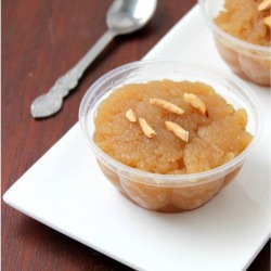 Atte ke Halwa/Wheat Flour Halwa