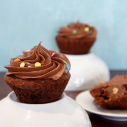 Ferrero Cupcakes w Nutella Frosting