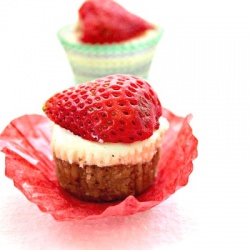 Mini Strawberry Cheesecake