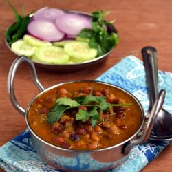 Punjabi Kala Chana Masala