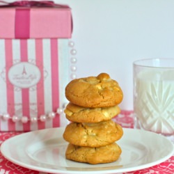 White Chocolate Macadamia Cookies