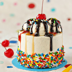 Mini Banana Split Cakes