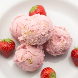Strawberry Cheesecake Ice Cream