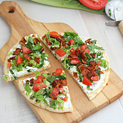 BLT Naan Pizza
