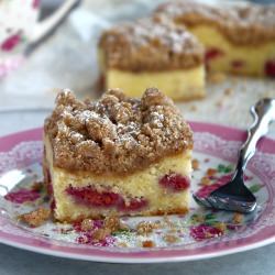Raspberry Crumb Cake