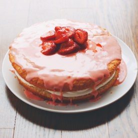 Cornmeal-Strawberry Cake