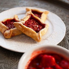 Strawberry Sauce Tartlets