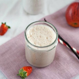Strawberry, Banana & Apple Smoothie