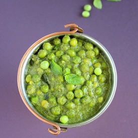 Peas in Mint Coriander Gravy