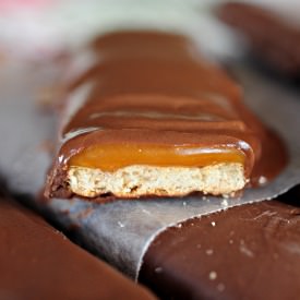 Easy Homemade Twix Bar