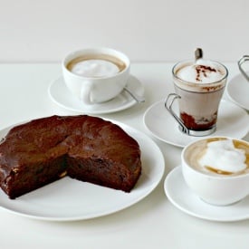 Mud Cake with White Chocolate Truff