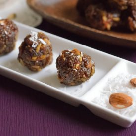 Sticky Coconut Balls/Truffles