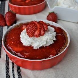 Strawberry Pie & Gingersnap Crust