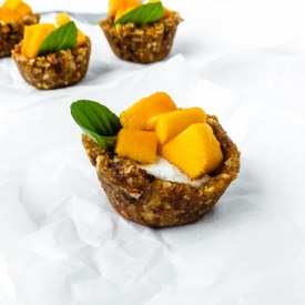 Marvelous Mango Mint Tartlets