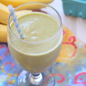 Creamy Mango Yogurt Smoothie