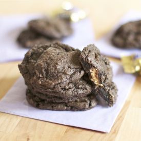 Gooey Snickers Cookies