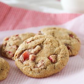 Strawberry Cheesecake Cookies