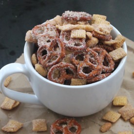 Sweet Salty Pretzel Snack Mix