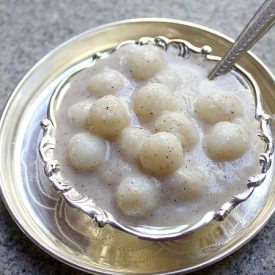 Sweetened Rice Dumplings